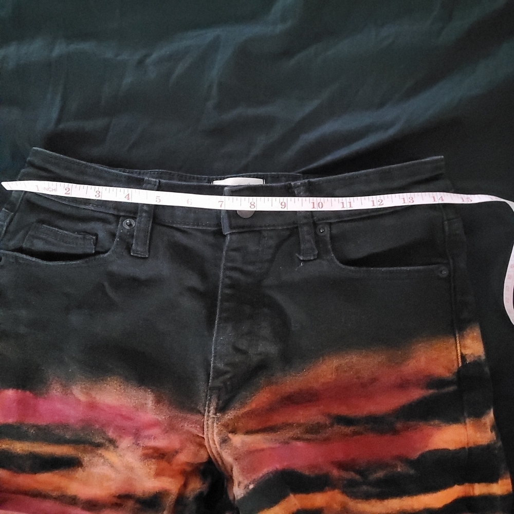 Universal Thread Black, Orange-Red Shorts w. Artistic Reverse-Dye Sz 6/28 - Picture 4 of 10